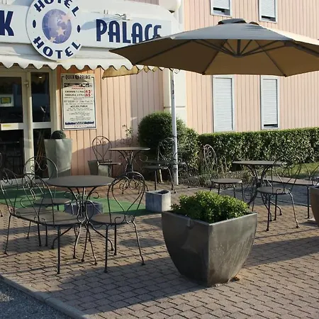 Quick Palace Valence Nord Hotel *